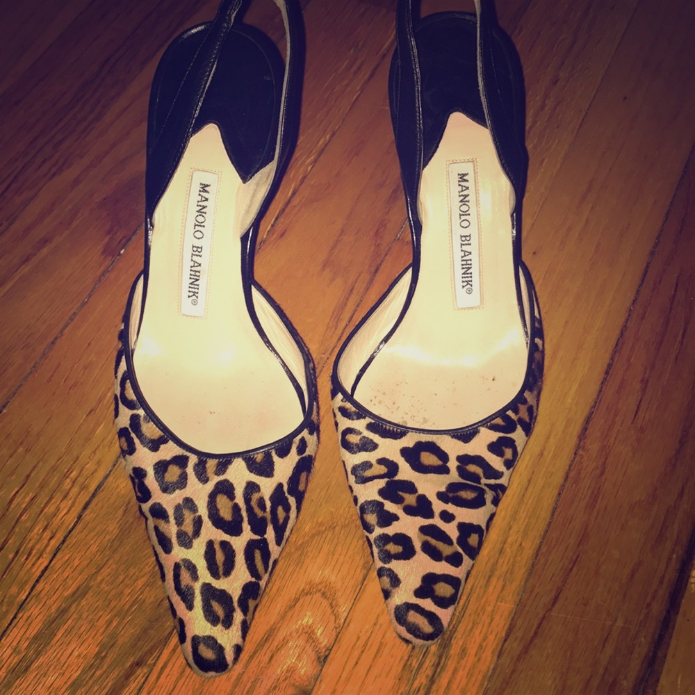 Manolo Blahnik Classic slingback heel